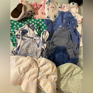 Baby Clothes 6-9 months